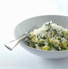 Porre-risotto med spinat og parmesanost