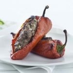 Bagte peberfrugter med oksekød & tzatziki